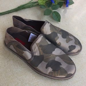Ugg Slip On Slippers Camo 7 Comfort Heel Green